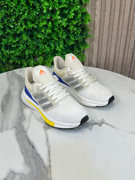 Running Sneakers – Vietnam Edition