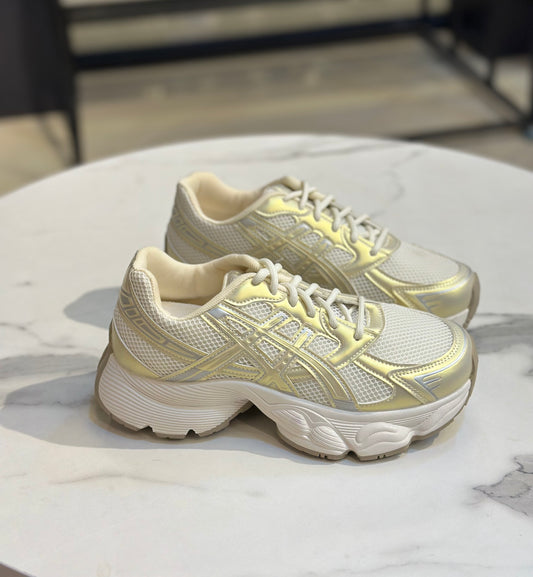 CloudWalk Chunky Comfort Sneakers