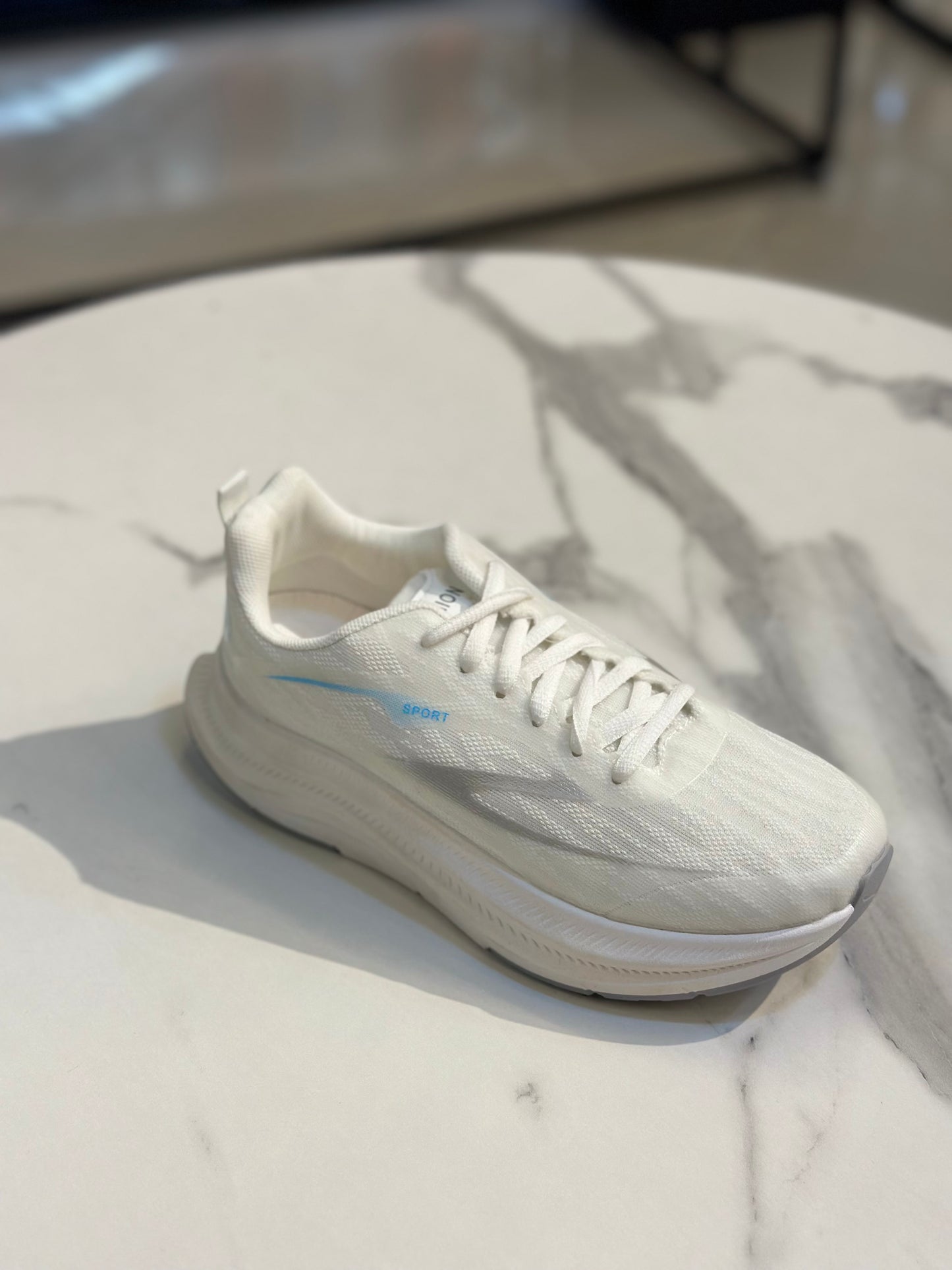 Sport Sneakers – Lightweight Comfort Meets Everyday Style