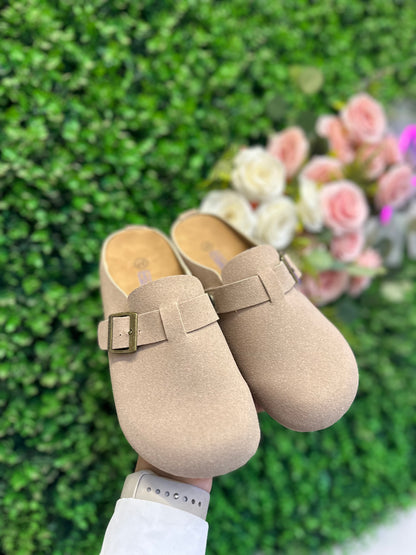 Birkenstock Classic Buckle Clog
