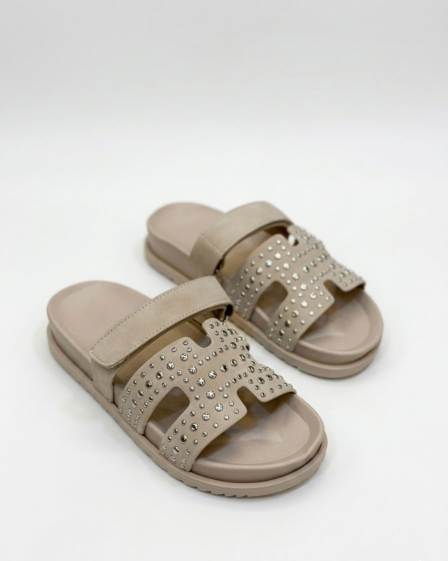 Studded Cutout Slide Sandals – Wide Strap Comfort Design
