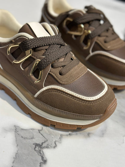 Luxe Detail chunky Sneaker