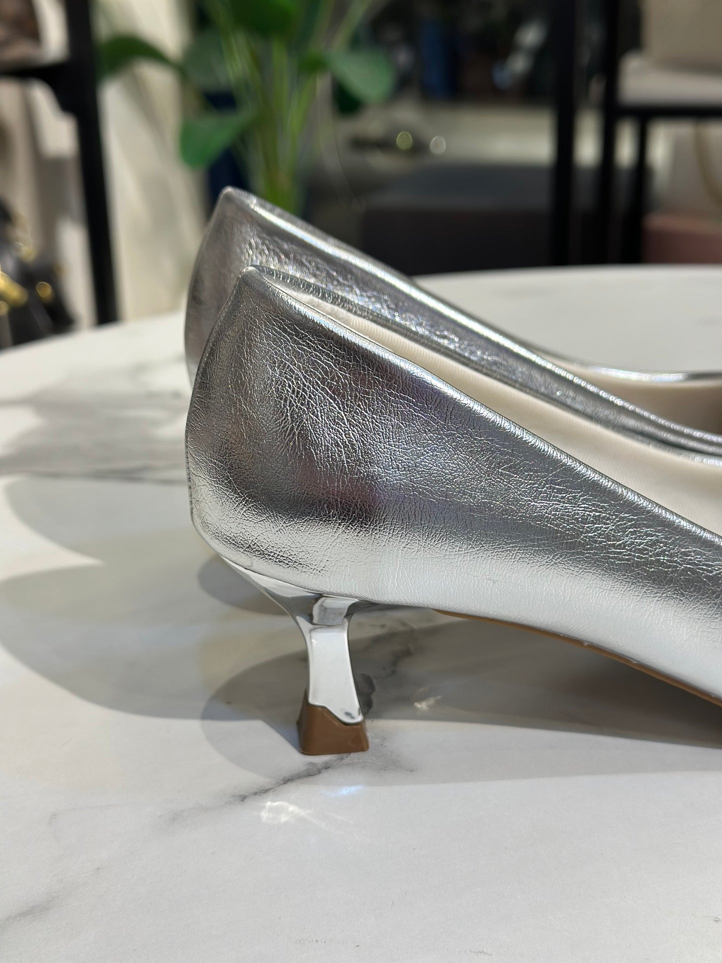 Metallic Pointed-Toe Low Heel Pumps 3 cm