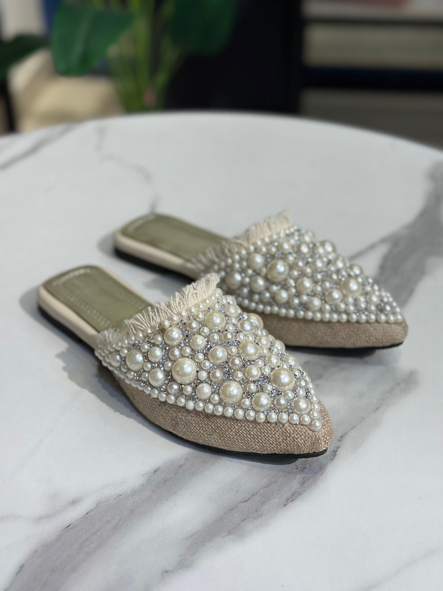 The Summer Slipper That Never Goes Out of Style