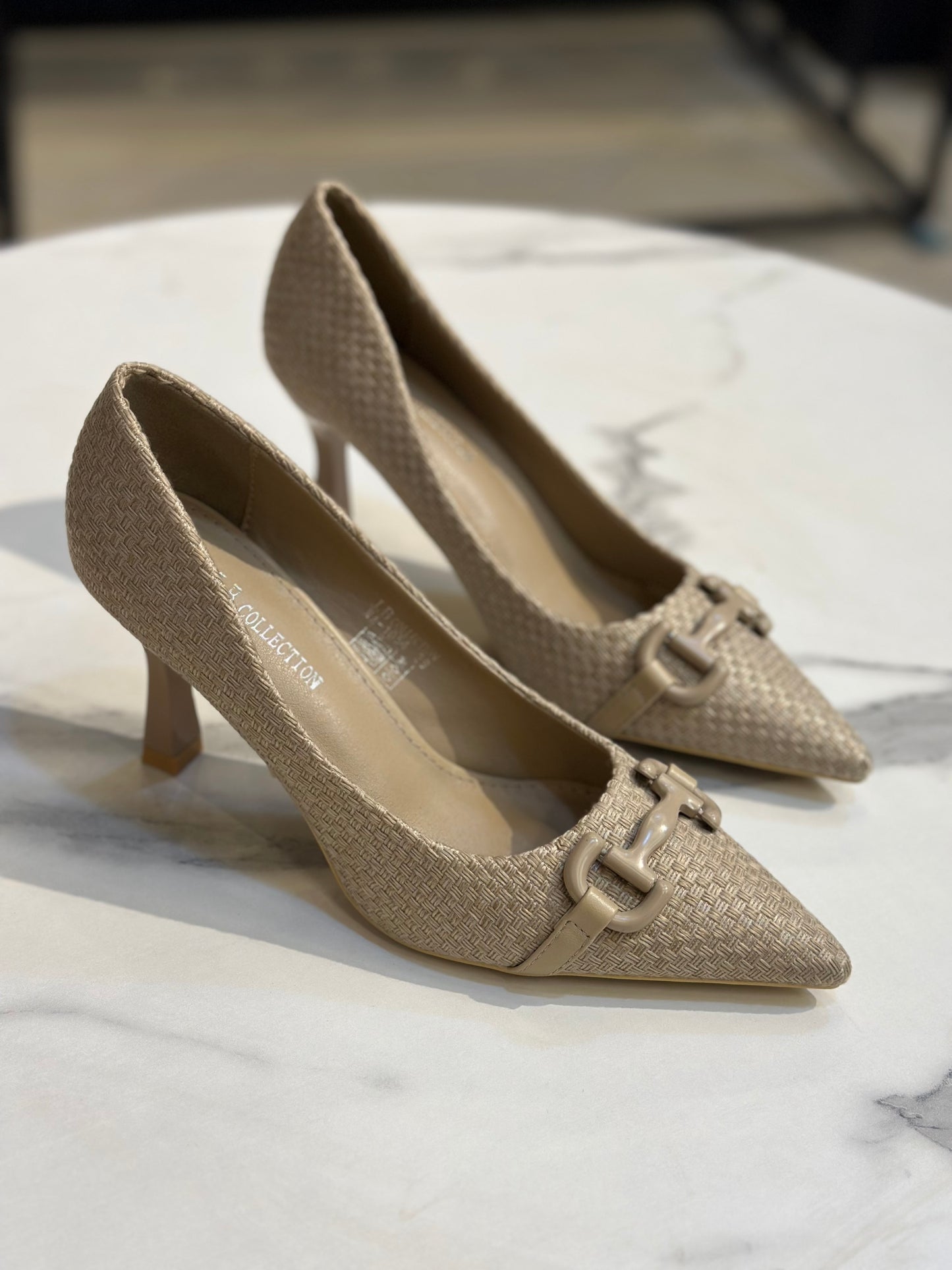Chic Textured High Heels – Pointed Toe