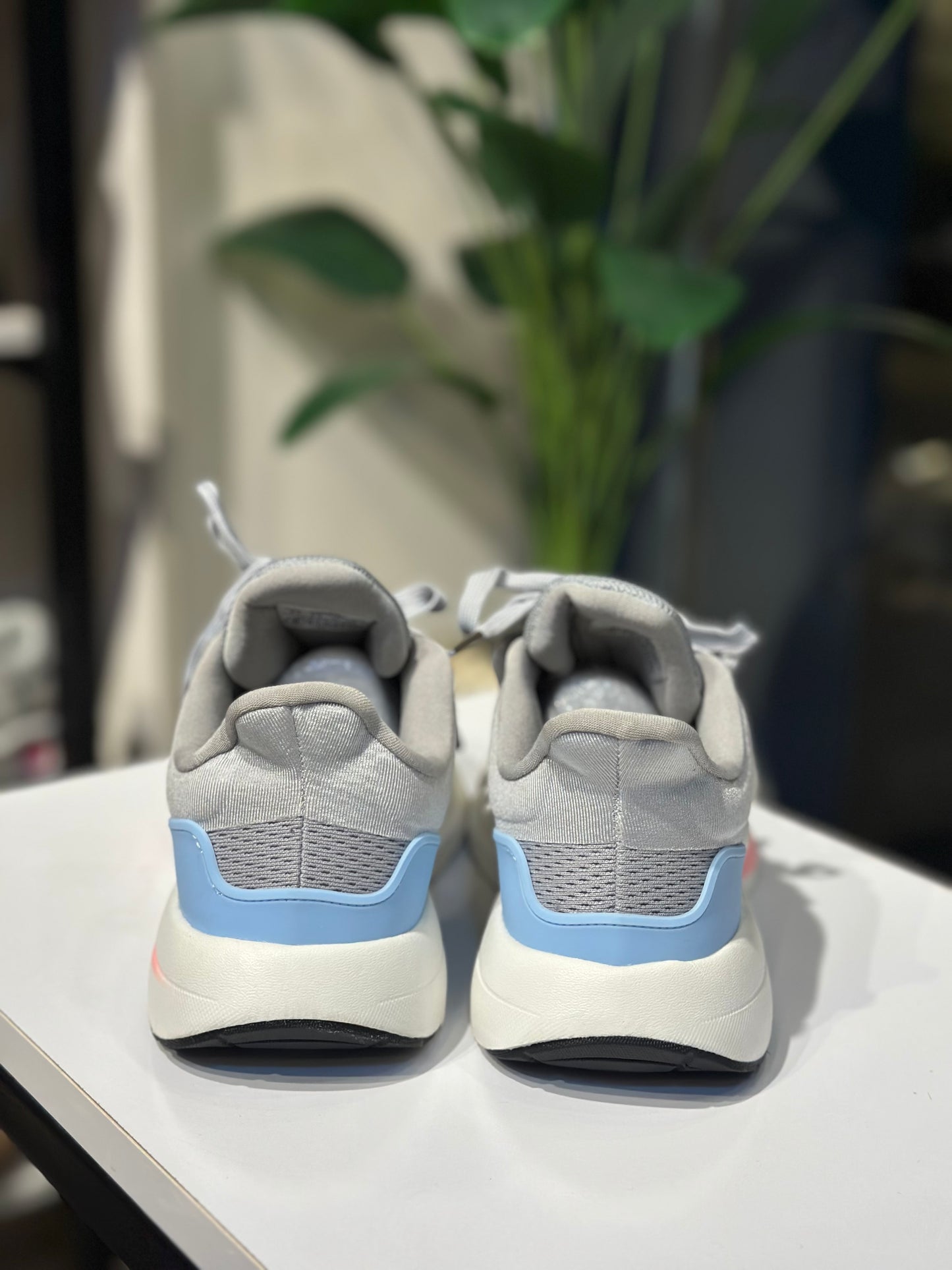 Running Sneakers – Vietnam Edition