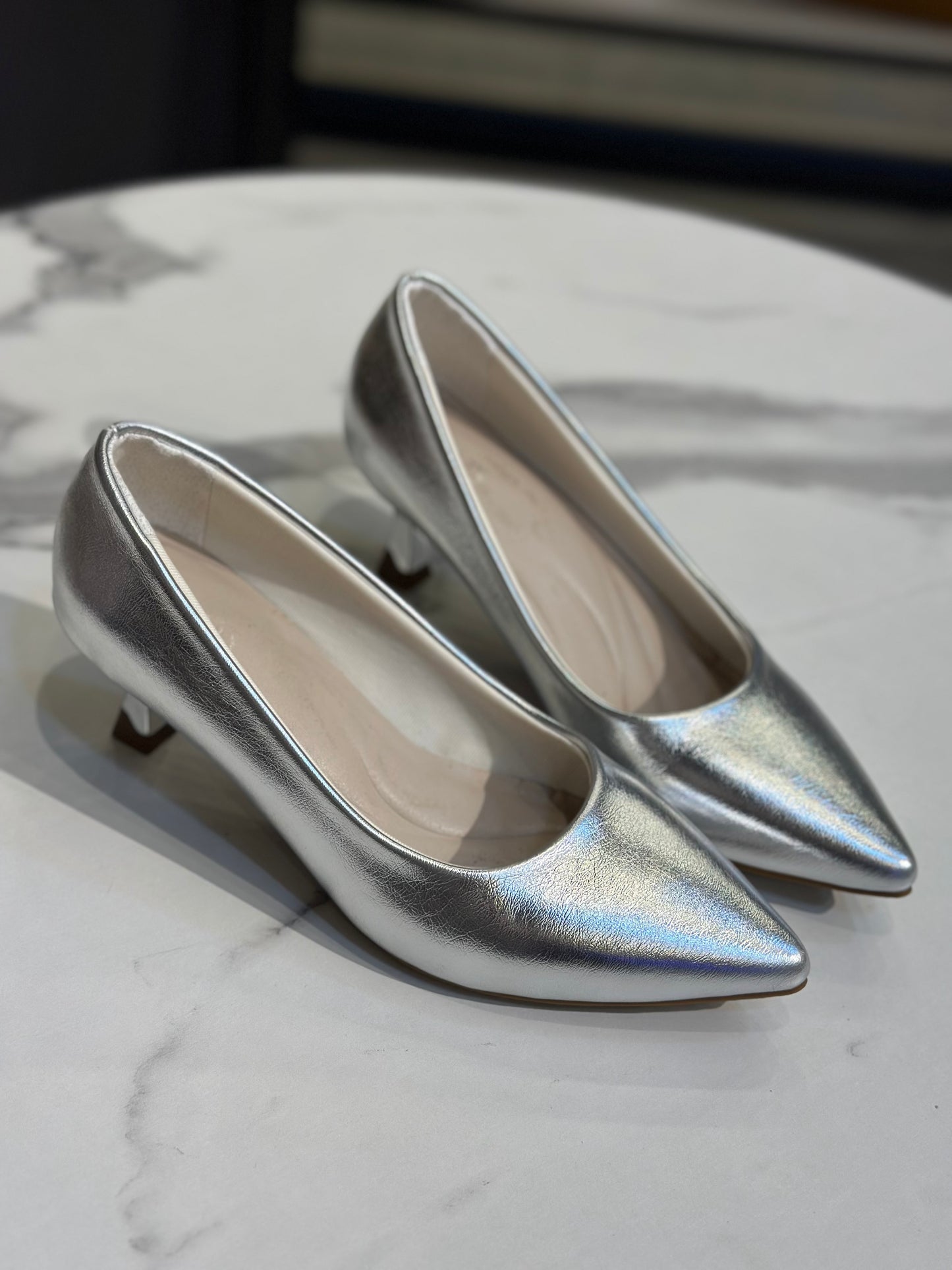 Metallic Pointed-Toe Low Heel Pumps 3 cm