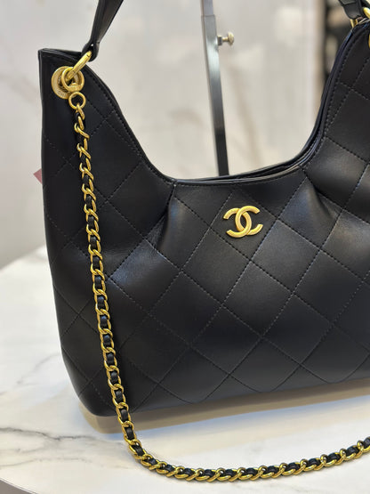 Chanel shoulder