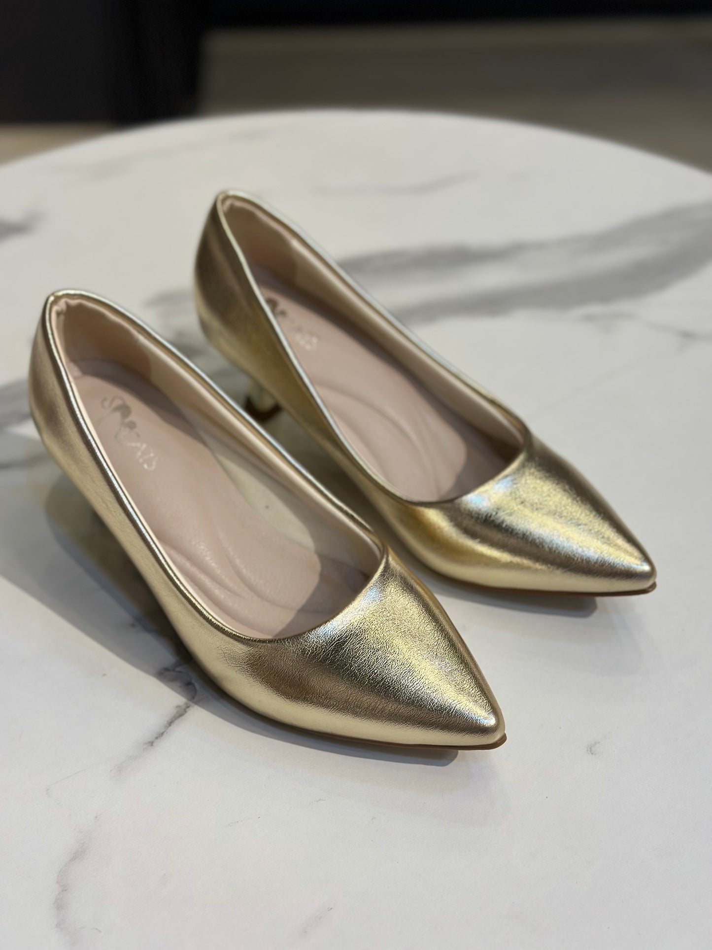 Metallic Pointed-Toe Low Heel Pumps 3 cm
