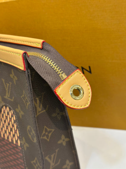 mirror clutch with box