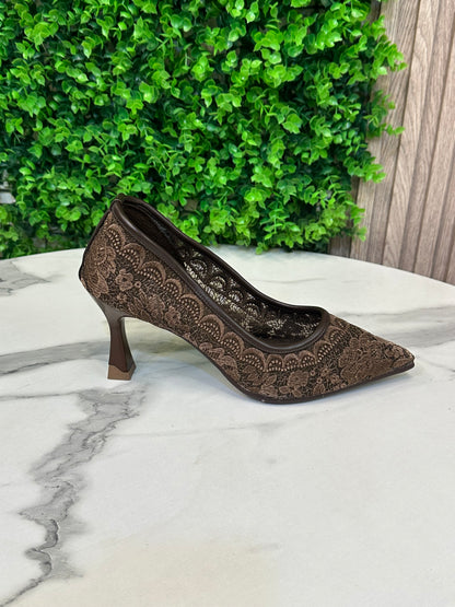 Lace Pointed-Toe Pumps - 7 cm