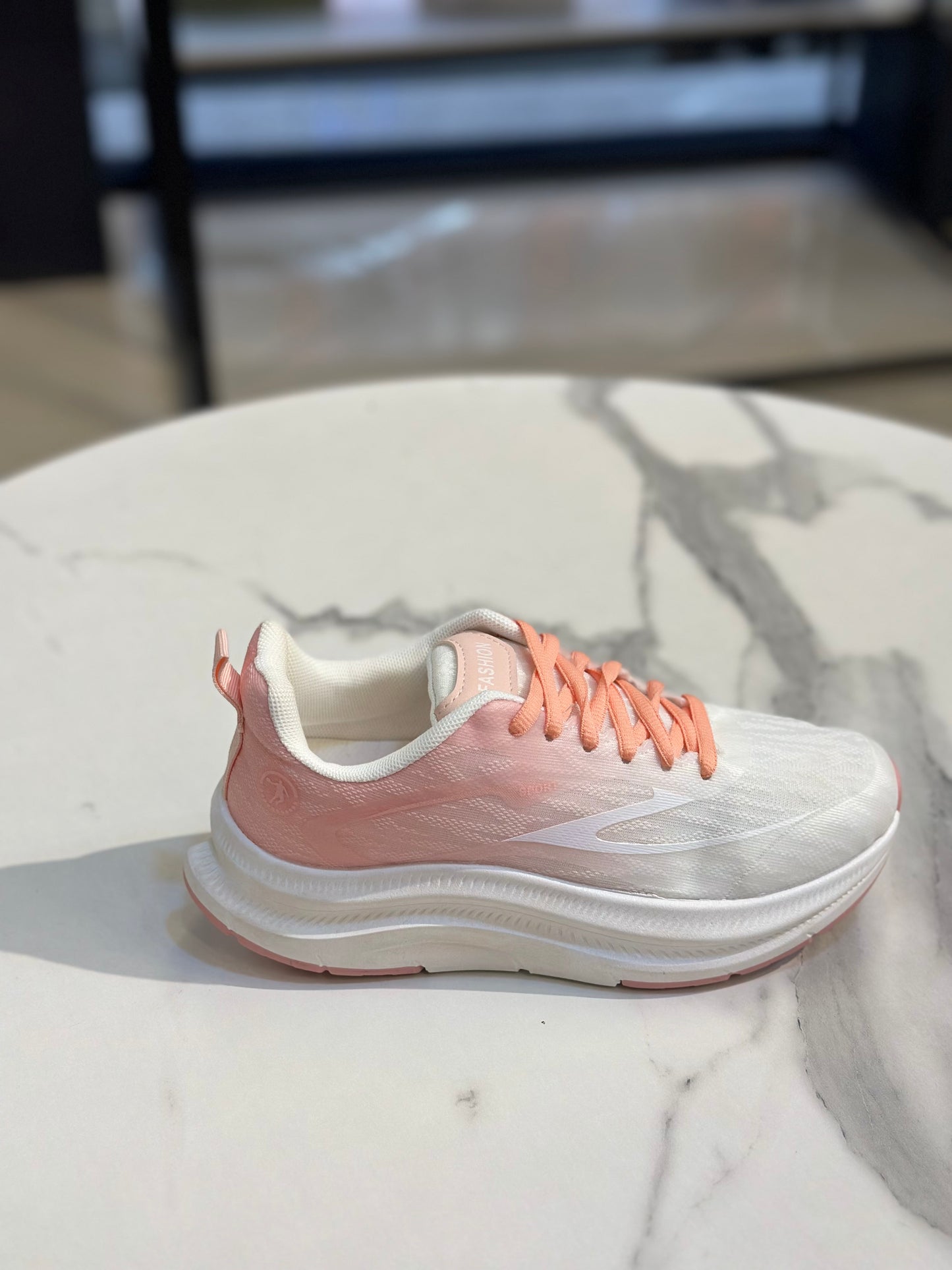 Sport Sneakers – Lightweight Comfort Meets Everyday Style
