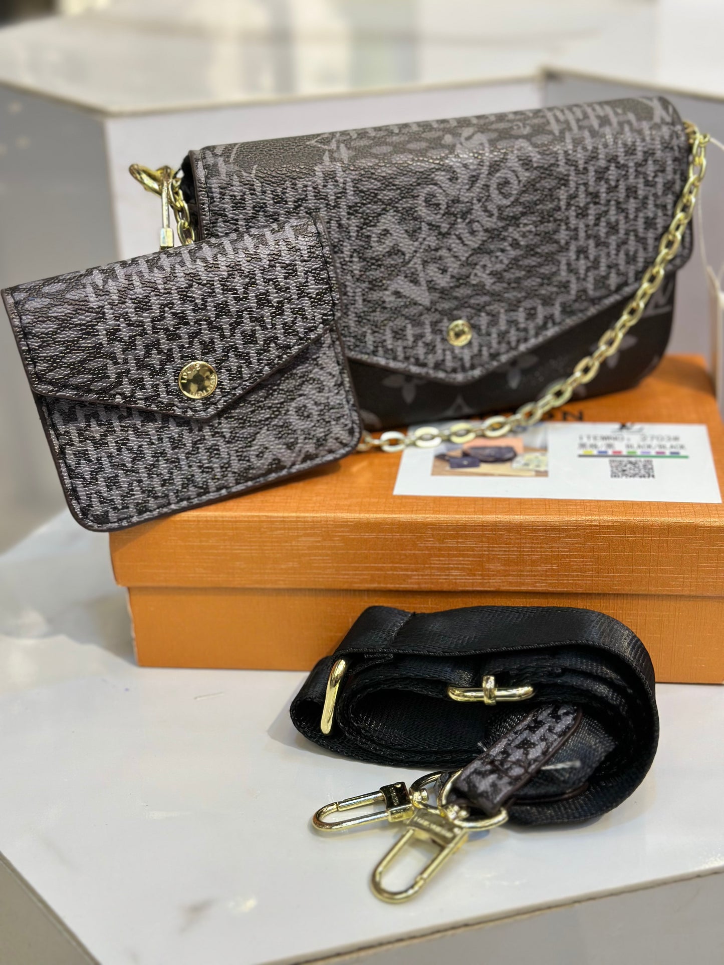 lv shoulder &cross bag