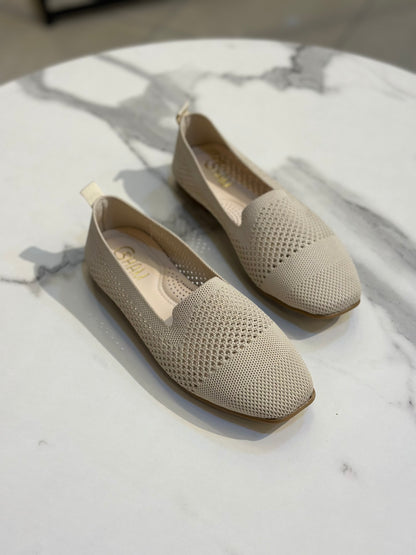 Lightweight Mesh Slip-On Flats