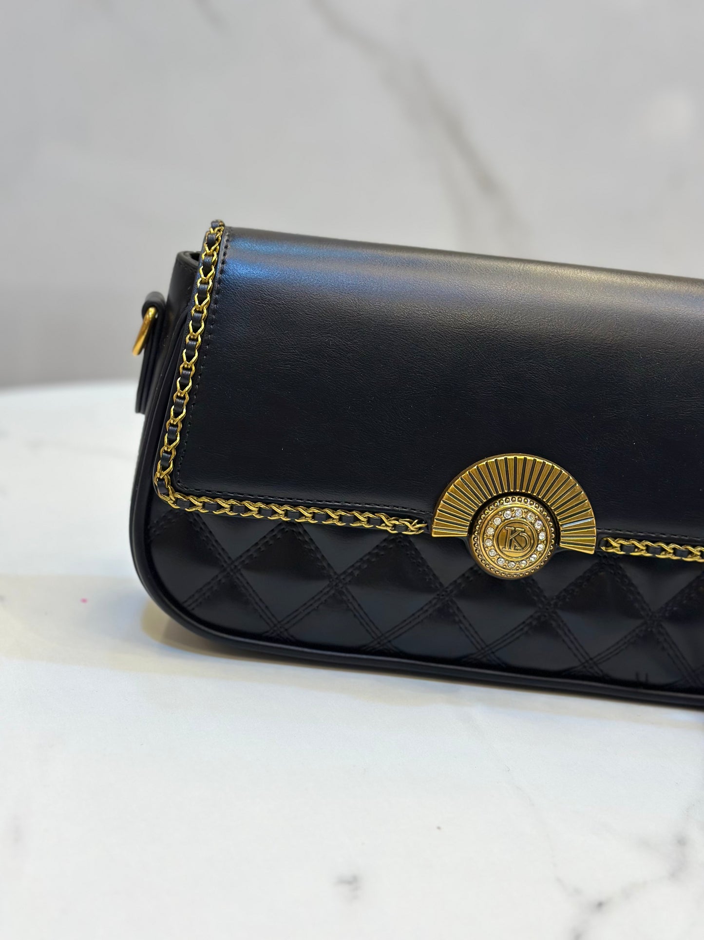 Elegant Vintage Crossbody Bag