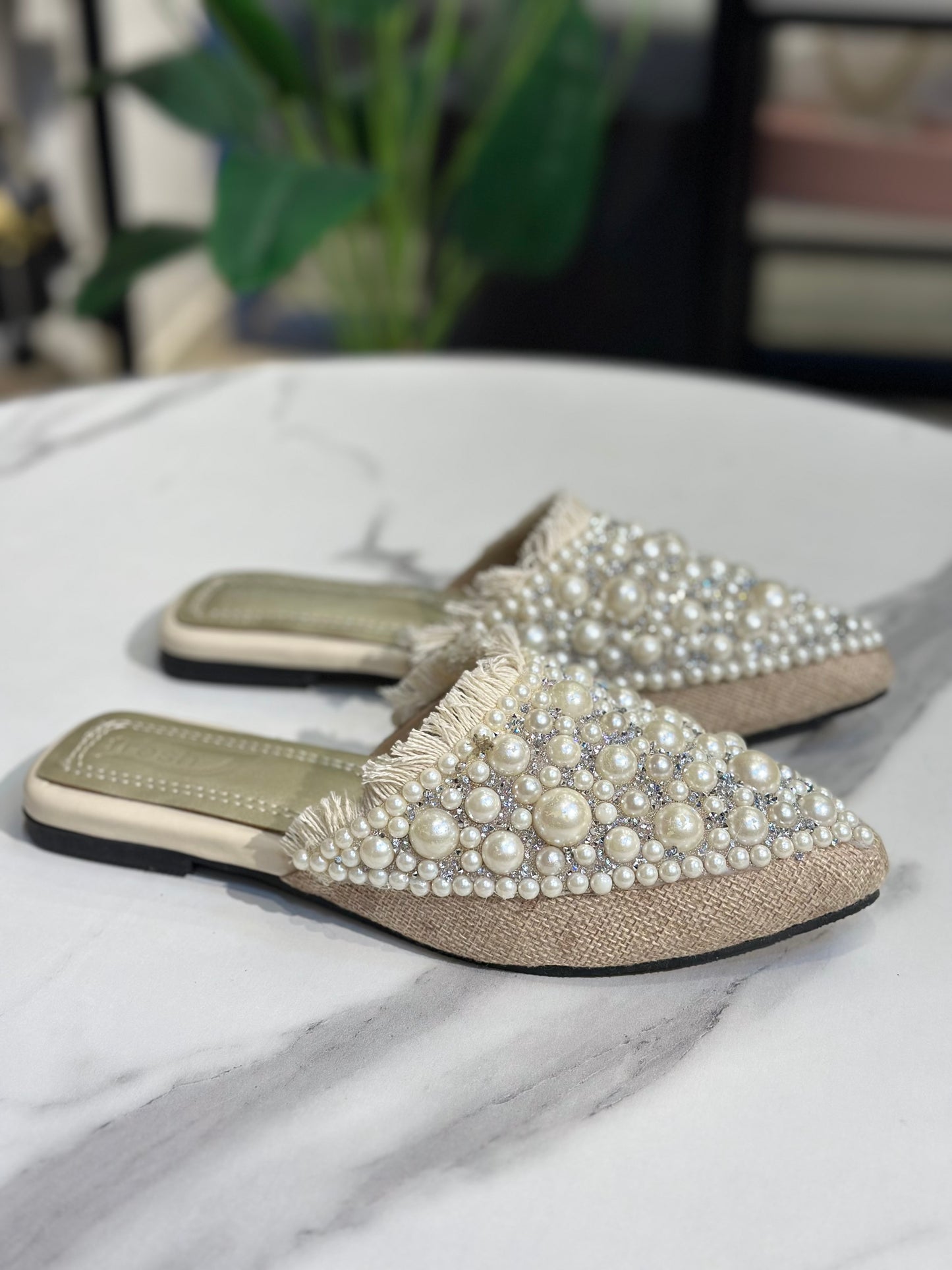 The Summer Slipper That Never Goes Out of Style
