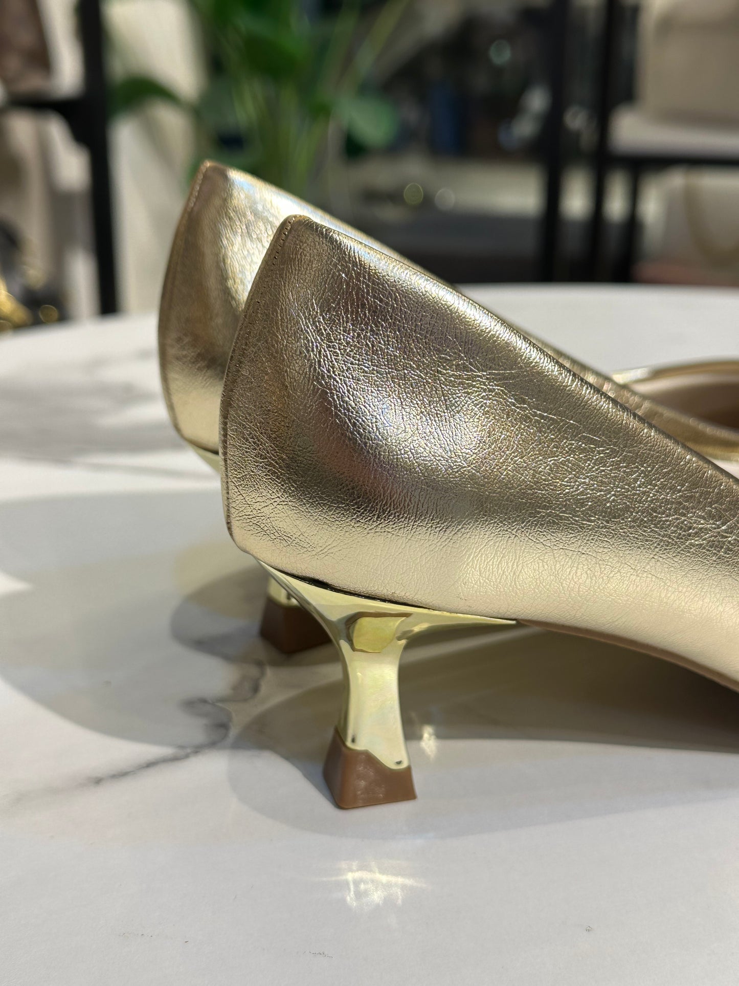 Metallic Pointed-Toe Low Heel Pumps 3 cm