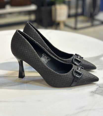 Chic Textured High Heels – Pointed Toe