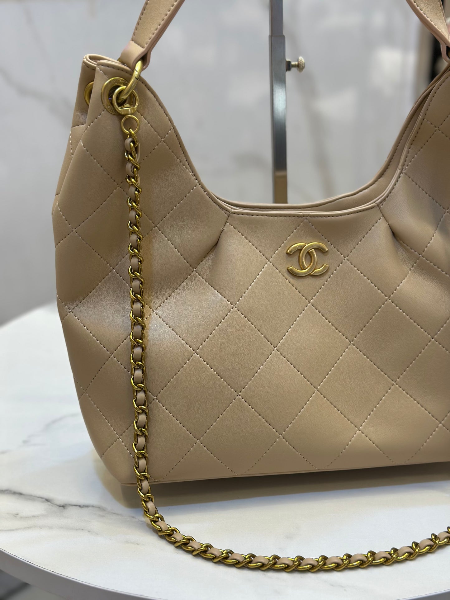 Chanel shoulder