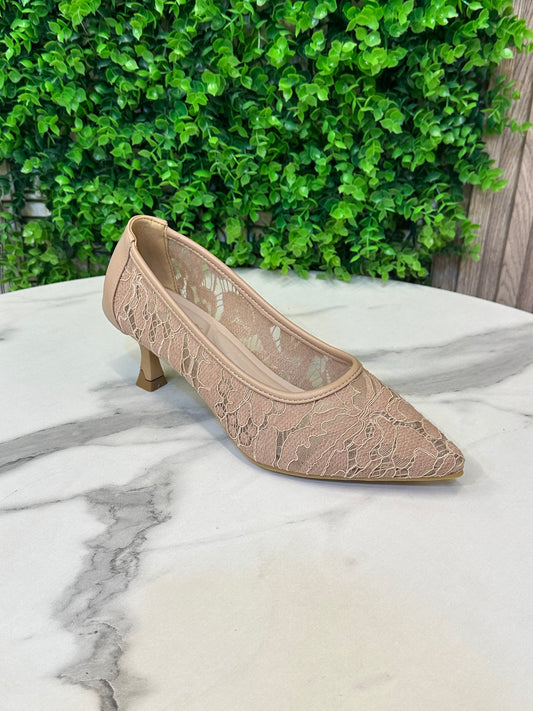 Elegant Lace Mesh Pointed Heels